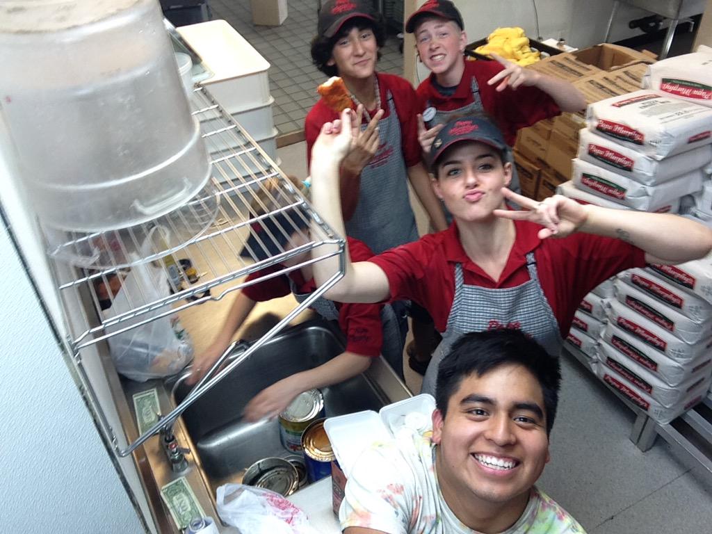 JordynCalleja's tweet image. #PapaFam