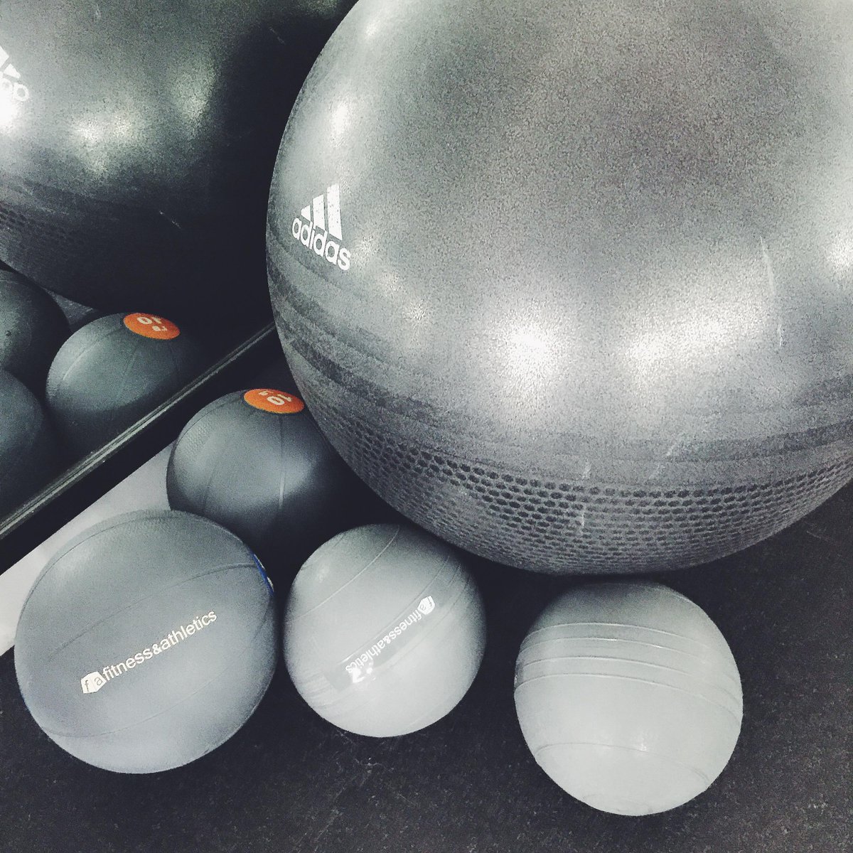 tidesboracay's tweet photo. Here's to another #WorkoutWednesday! 💪😎 What are you doing to achieve your #Borabody? #TheTidesExperience #Boracay http://t.co/TqsYXIaSBV