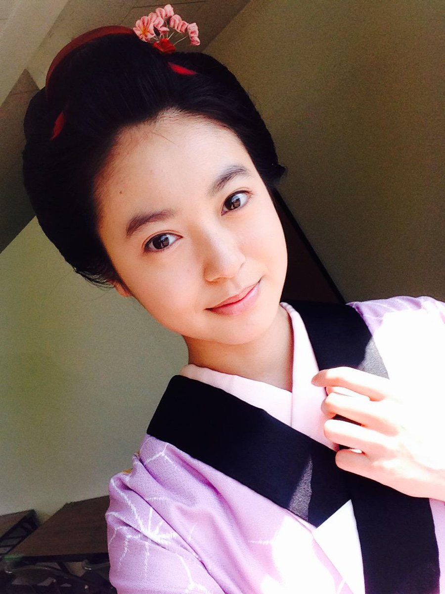 スターダストプロモーション制作3部 公式 田辺桃子 7 30 木 00 放送の Nhk木曜時代劇 まんまこと 麻之助裁定帳 というドラマの第3話でゲスト出演させて頂きます ぜひ ご覧ください 田辺桃子プロフィール Http T Co Qjpwoijszb Http