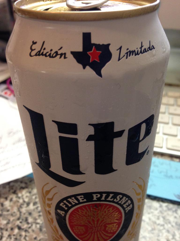 L_Snod24's tweet photo. Edicion Limitada @MillerLite @MillerLiteCrew #Betterintexas #MillerLite #16oz #millertime http://t.co/asFC69xZnC