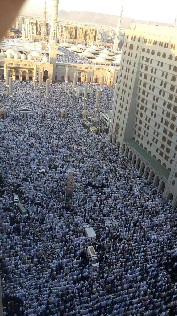 yasserayt's tweet image. #المدينة_المنورة
صور من صلاة العيد ١٤٣٦ه 
زحام لم يسبق له مثيل في المسجد النبوي