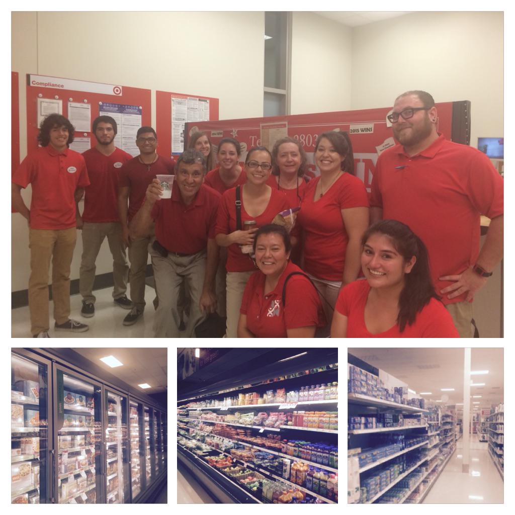 T2803 rocking the zone. Super happy team = great zone and happy guest. #G391engagement bit.ly/LiPix-App