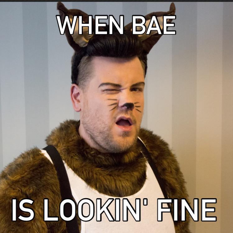 angelstarrgleek's tweet photo. @latelateshow #MemeJames @JKCorden 😏😏 http://t.co/FcIkg3p1Vd