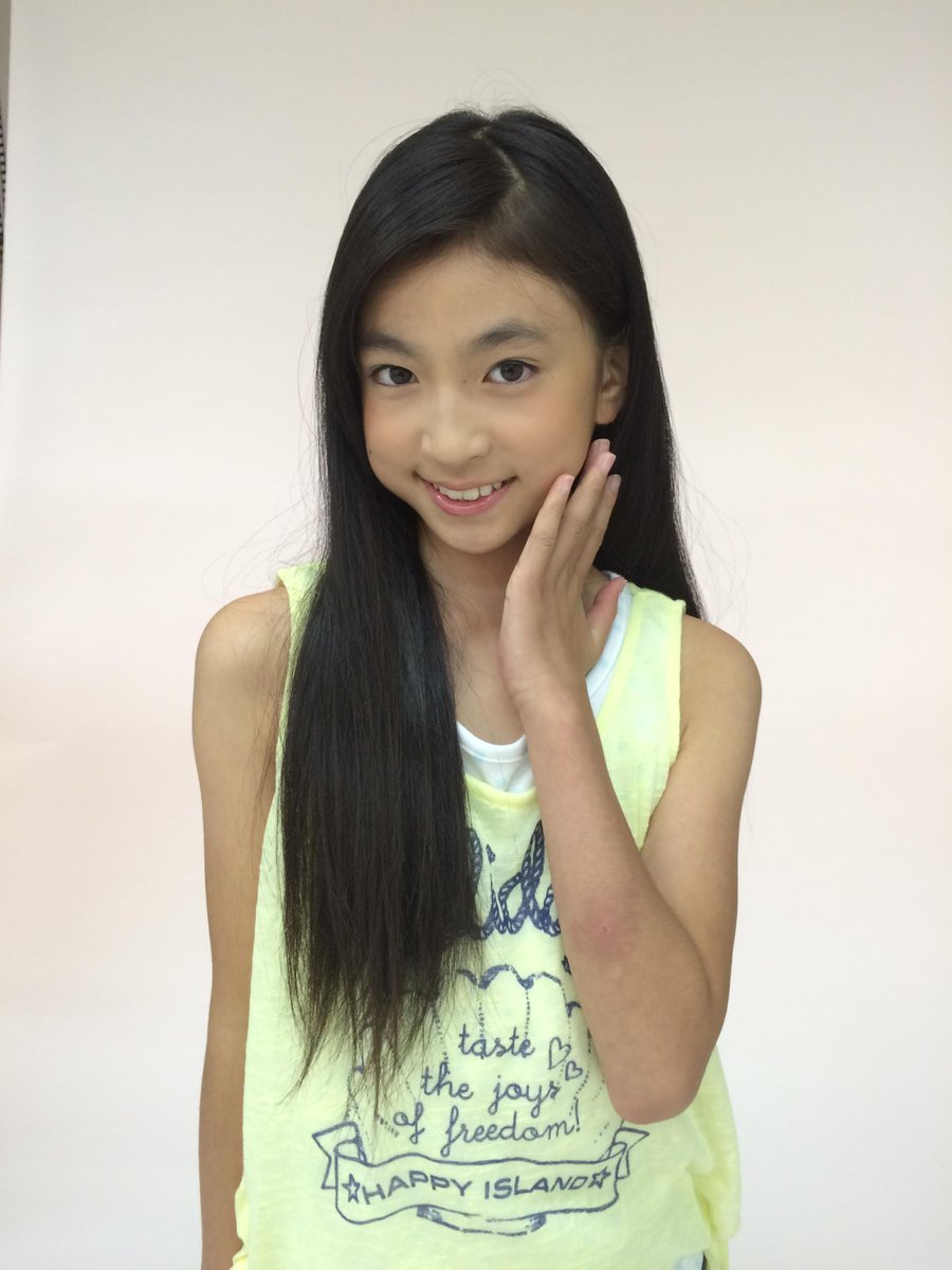 子役モデル Charm Kids 先日のチャーム宣材撮影画像をお蔵出し 新人の加藤めいc 結構できる小学5年生 Kマネ Http T Co Fya0xf74wl