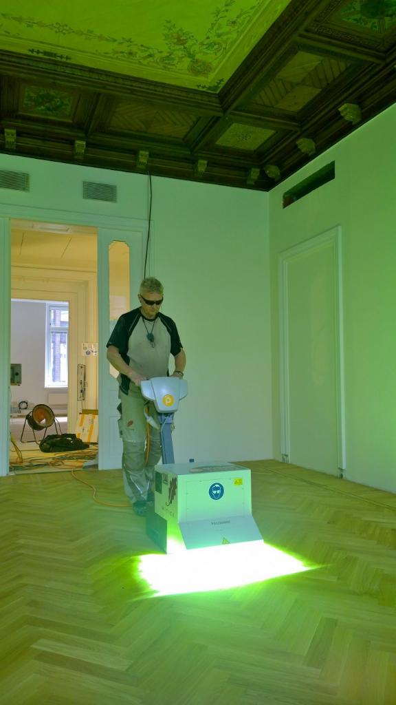 Triofloor's tweet photo. X-light in action onTRIO-FLOOR OakSelect/Natur solid strip Flooring by Parkettiliike Witick. http://t.co/ztkzeLOrP9