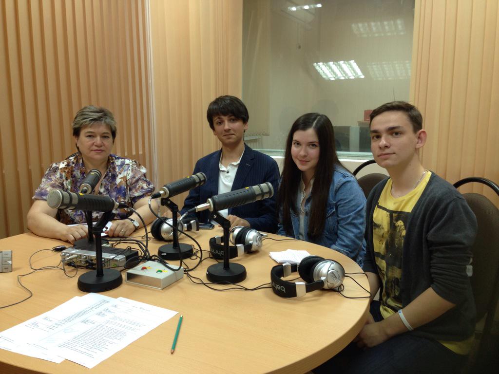 Вчера в "прямом" эфире "Радио России из Пензы" подводили итоги летней инновационной школы "TeenГрад".