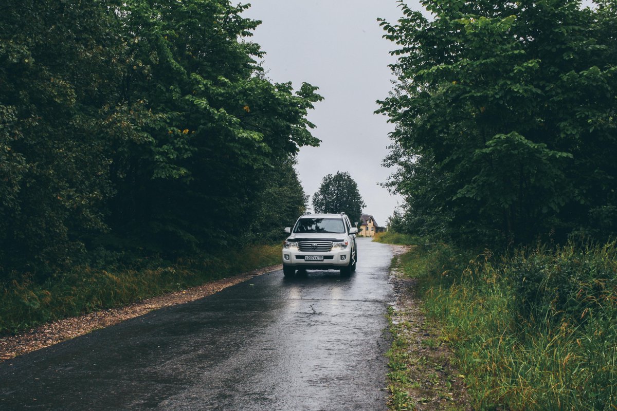 toyotaperm's tweet photo. Доброе утро,не радует погода? Есть решение:тест-драйвы #Toyota зрелищнее во время дождя: http://t.co/LrUXd9aAb6 http://t.co/Lgb7TYhudN