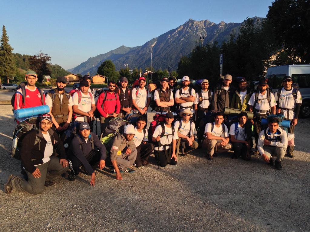mkahikingclub's tweet photo. Our #hikers are close to the highest peak of #Germany today! #Day2 #Zugspitze @PoppyLegion @MKA_UK @khuddam_de http://t.co/UPiQs80mza