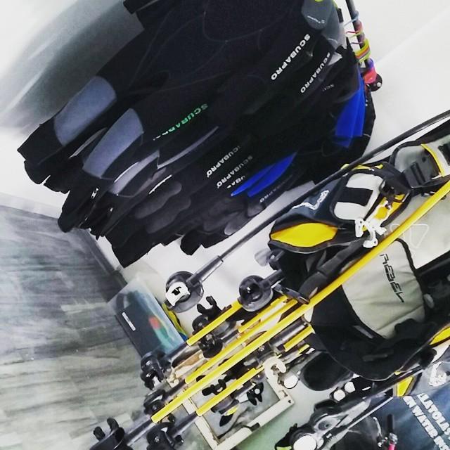 actiontravel_'s tweet image. #diving #tinos  #paesino #divingcenter #scubadiving #scuba by psaltismarios