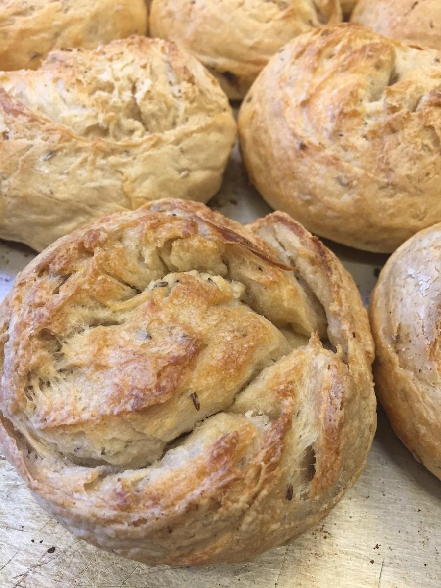 josephbrot's tweet image. Demnächst neu bei uns: #BIO #WACHAUER mit geröstetem #Kümmel