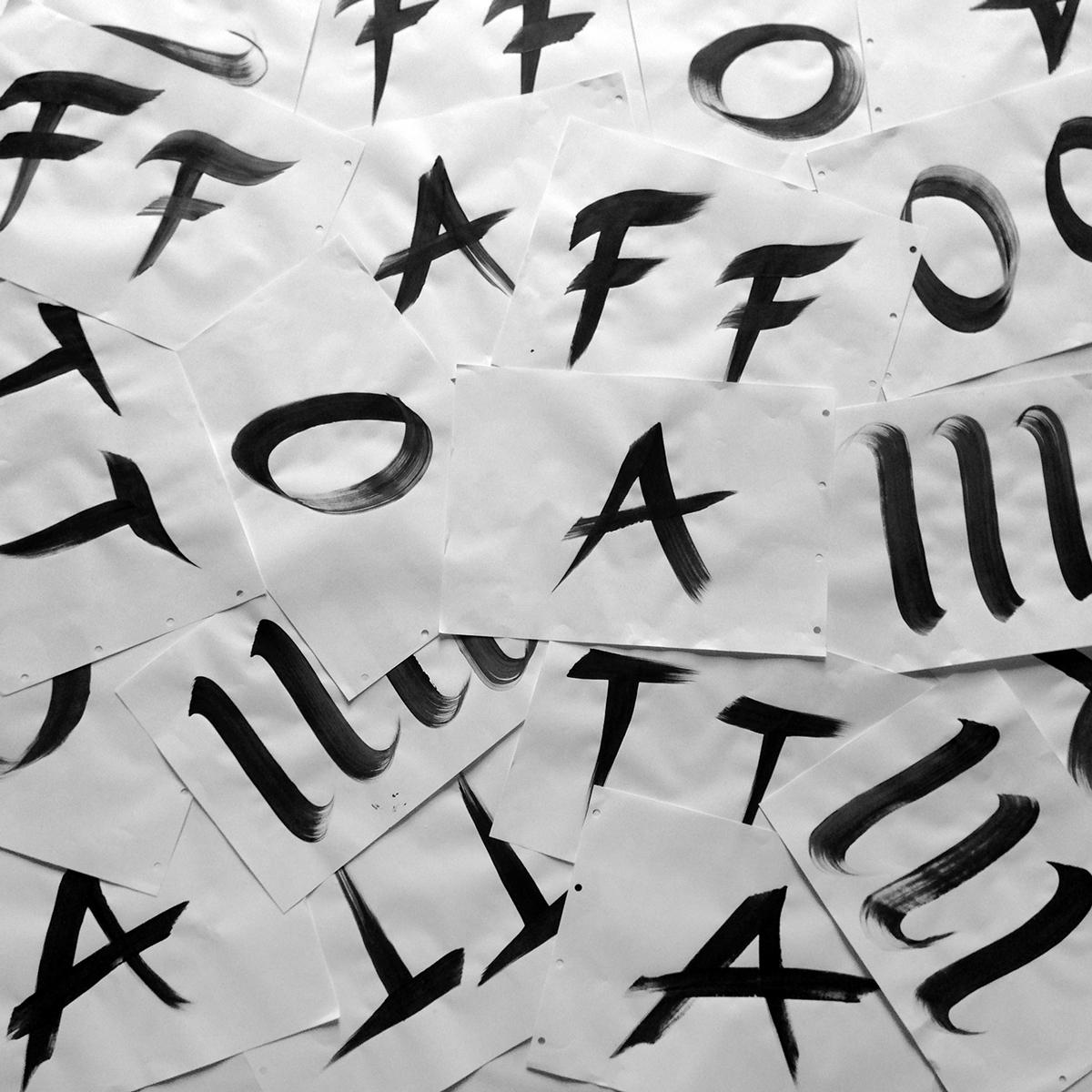 Kevinbth's tweet image. Brush letters #typography #letters #type #paint #practice
behance.net/gallery/272429…