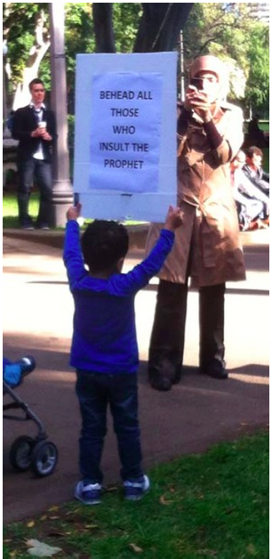 RichardDawkins's tweet photo. Such a sweet little entry for the family photo album. http://t.co/A0KdSYKoeC