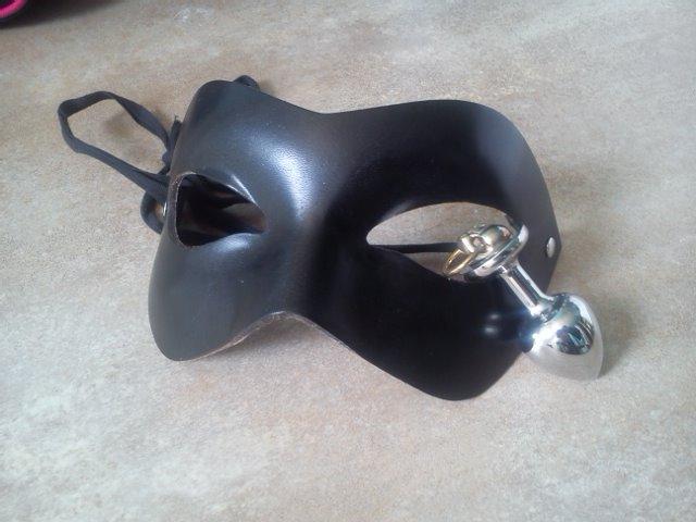 I just received my rosebud!!! Who comes for my first try??? @Cam4 @Cam4_FR @Cam4_UK @Cam4_NL http://t<a href="/tag/cam4"class="tags"><span>#cam4</span></a>