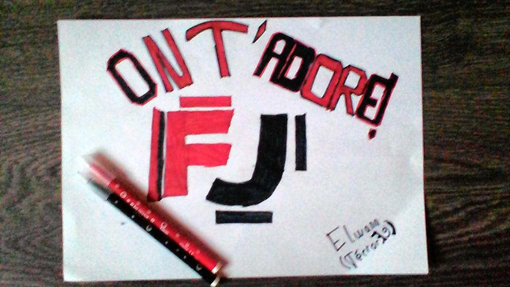 79Terror's tweet image. @Scorlord3300 @FuriousJumper @ArmTheBitch Fufu on t adore et j espère que tu verra mon dessin pour toi