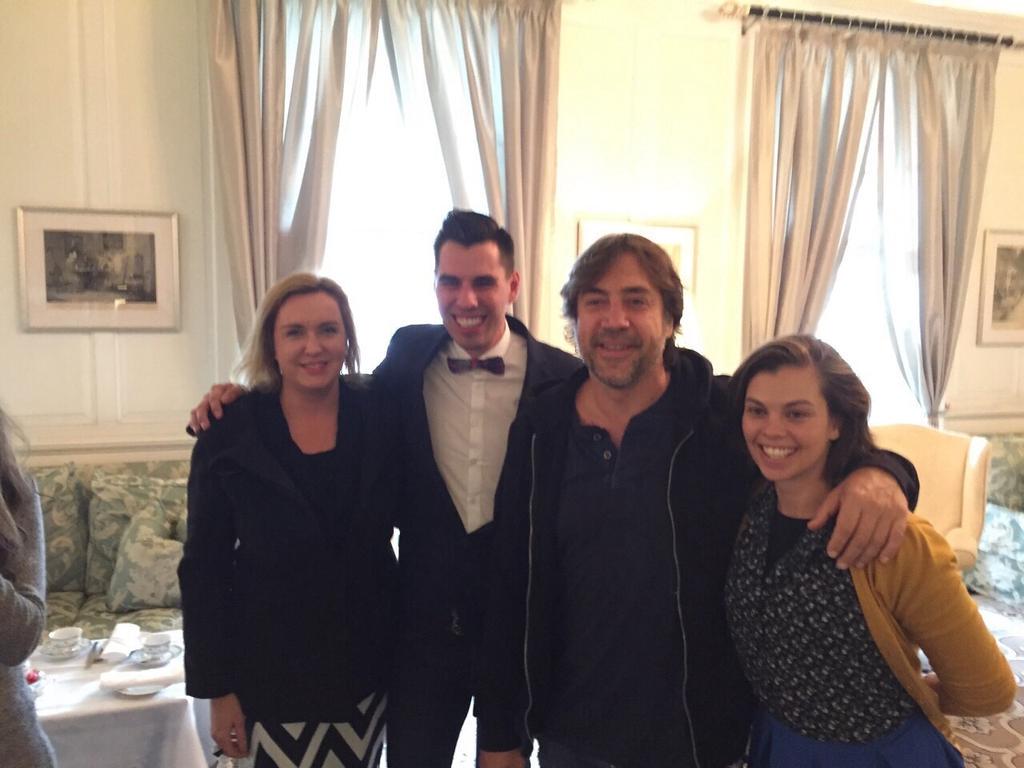 SARIE se <a href="/marinxs/">Marina Smith</a>, <a href="/HermanLensing/">Herman Lensing</a> en <a href="/Lucelleh/">Lucelle Hough</a> saam met die Hollywood-ster Javier Bardem! <a href="/LeCreusetSA/">LeCreusetSA</a>