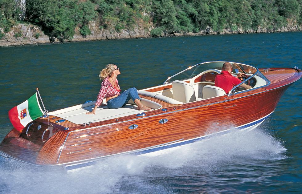 Comitti_Boats's tweet photo. Nothing feels as good as a day spent with your #Comitti http://t.co/iYnoaJQwlH