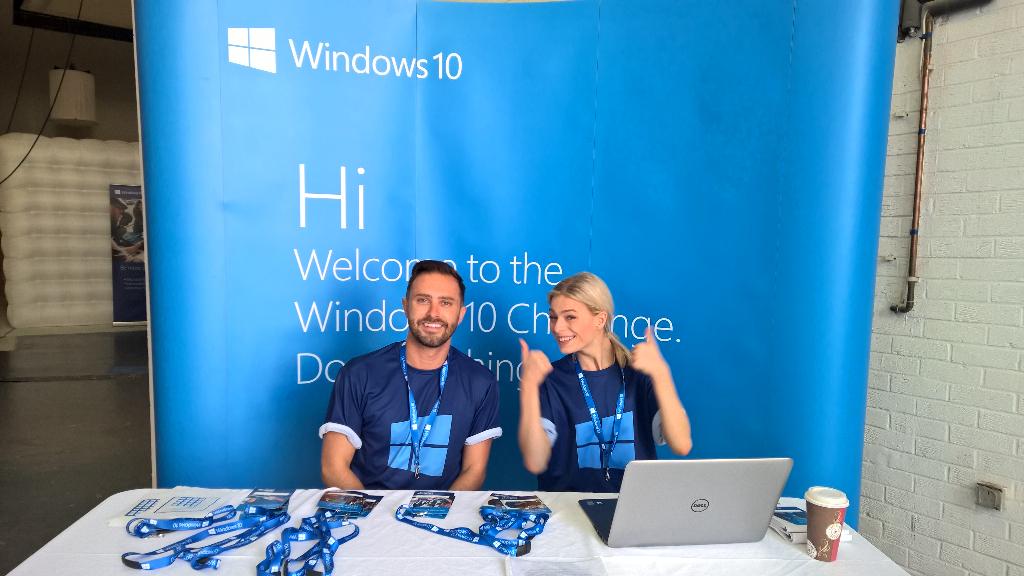 CarlosSpyCweena's tweet image. We&apos;re rolling in London today on the #Windows10Challenge, lets find out some new #myWin10story &apos;s!