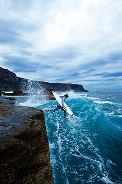 HotSwell's tweet image. There's always a way!

#surfer #leap #balls

from : theGentlemanSurfer
