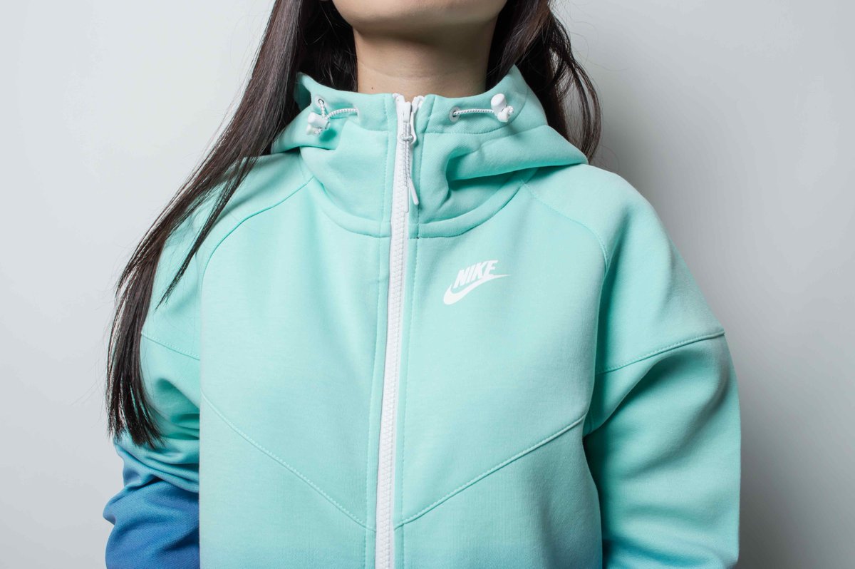 nike tech fleece fade windrunner