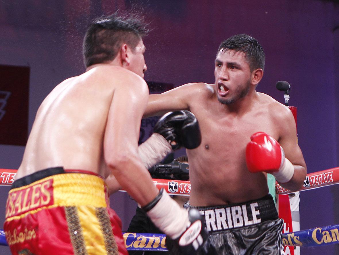 #boxeo: OFICIALIZAN SANDOVAL VS MONTERO EN GUADALAJARA fb.me/y4oYftka