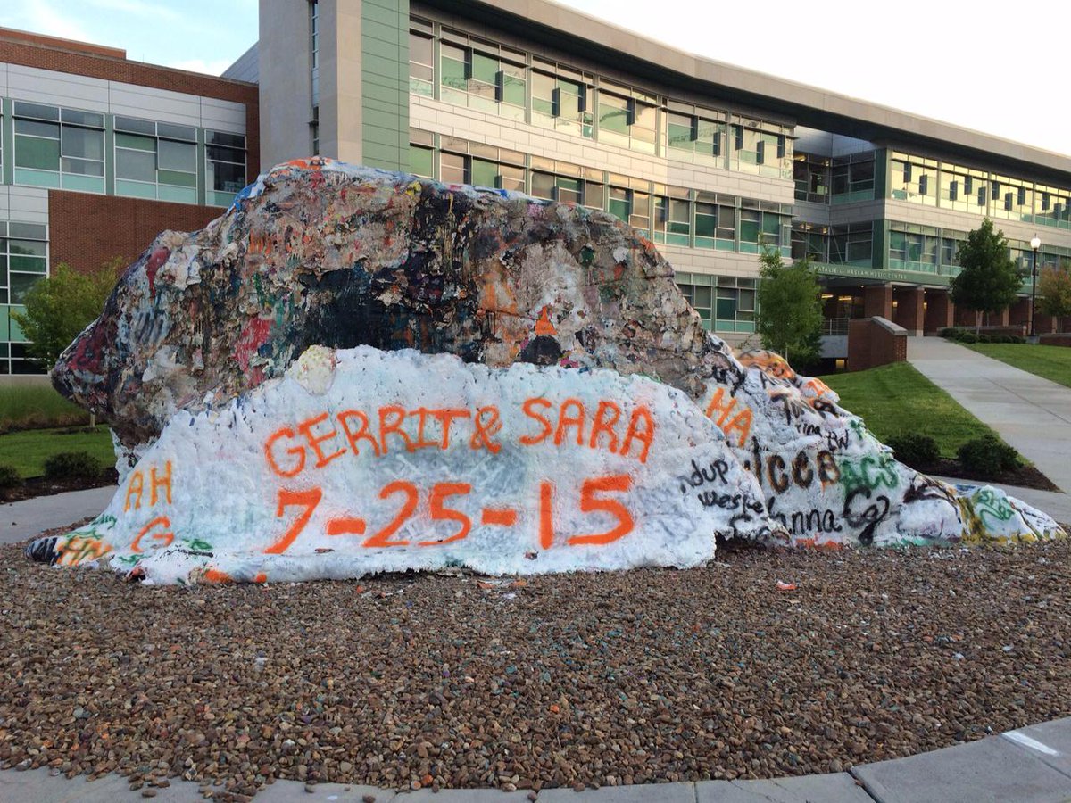 UTKnoxville's tweet photo. Heat finally got to the Rock and years' worth of paint slid right off. This blank canvas is ready for you, Vols! http://t.co/nOjMyOTUq7