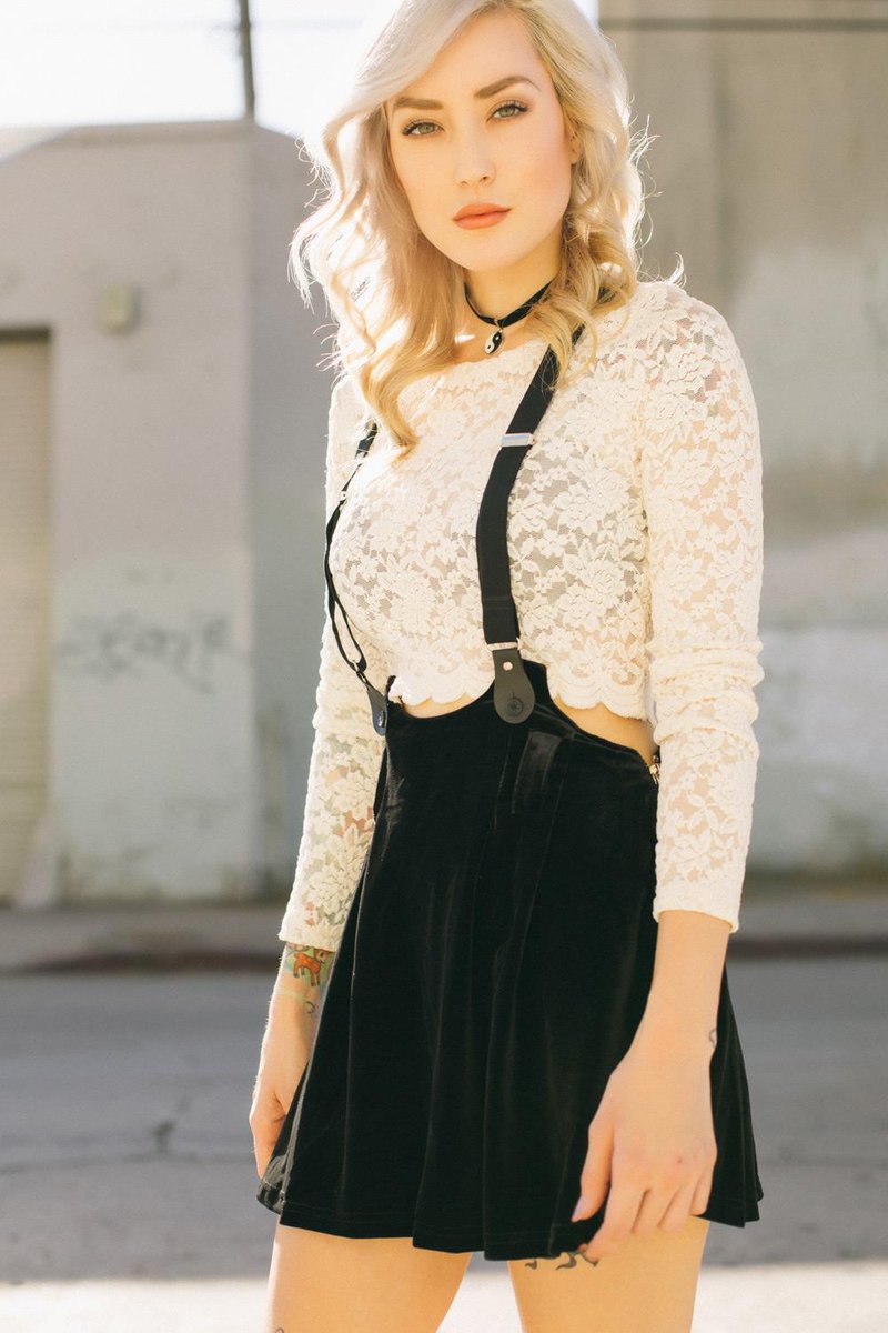 LivingLesh's tweet photo. Shop the Brittany Bau collection @ StyleMoi - http://t.co/xXrsig2FuP #fashionblogger #stylemoi @FemaleBloggerRT http://t.co/u8yytfPBVN