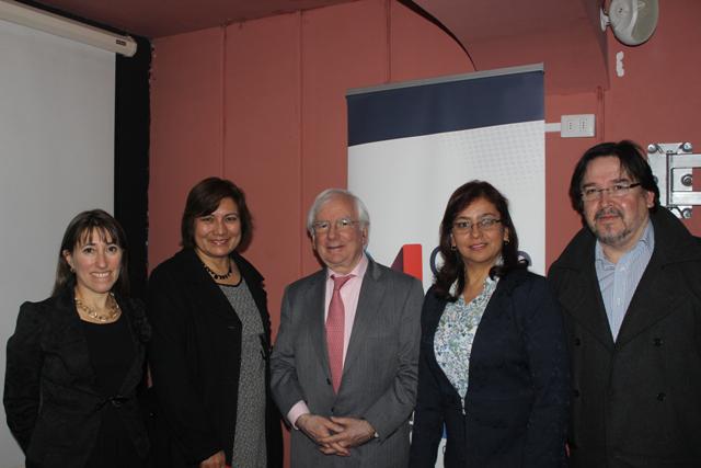 Charla de Mercado Perú - Colombia: <a href="/cl_manufactura/">Chile Manufactura</a> presenta oportunidades comerciales //bit.ly/1SBG0Mw 
<a href="/MonttGroup/">Montt Group</a>