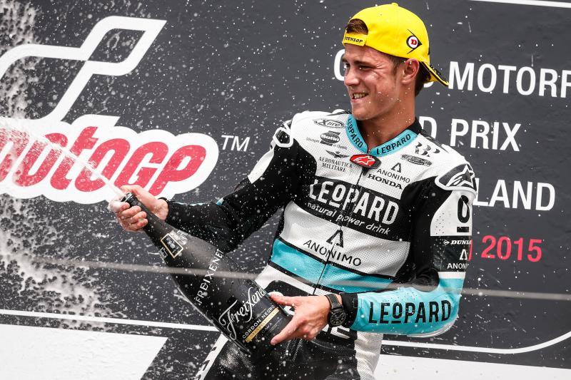 bgmotogp's tweet image. Consistency becomes domination. motogp.com/en/news/2015/0… via @MotoGP #Moto3 #DannyKent