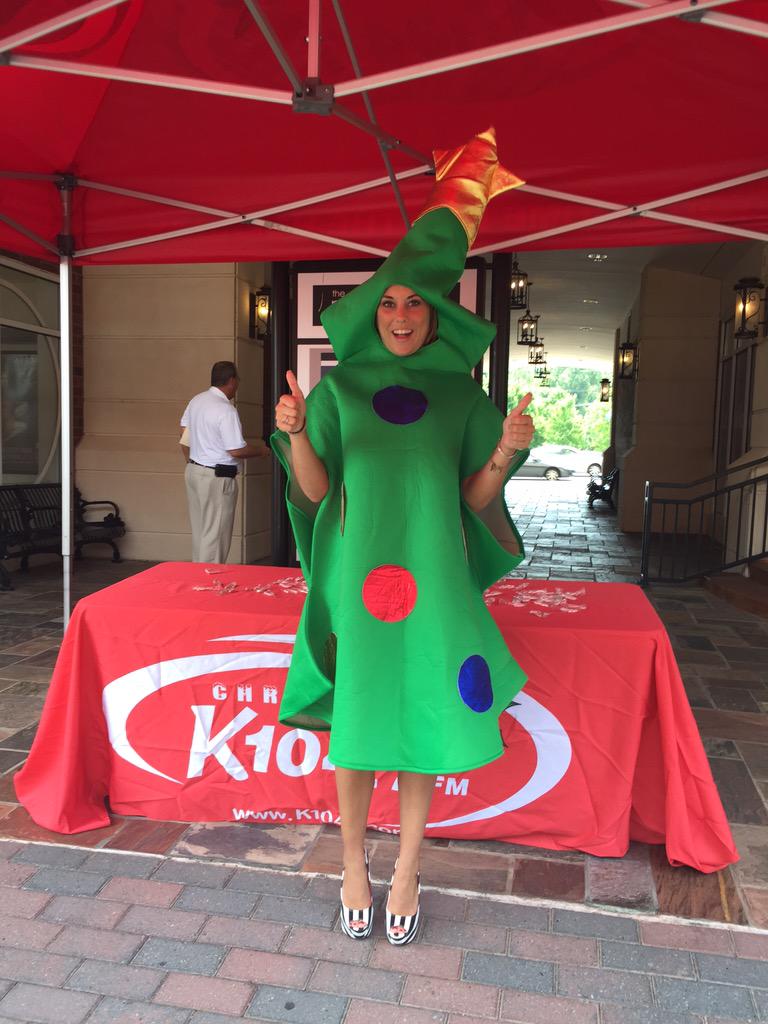 CaseyAnn90's tweet photo. @jakemiller im@wearing a Christmas Tree costume for a work event for tickets to your show tonight..I deserve a M&amp;G. http://t.co/gTbs4ufSUH
