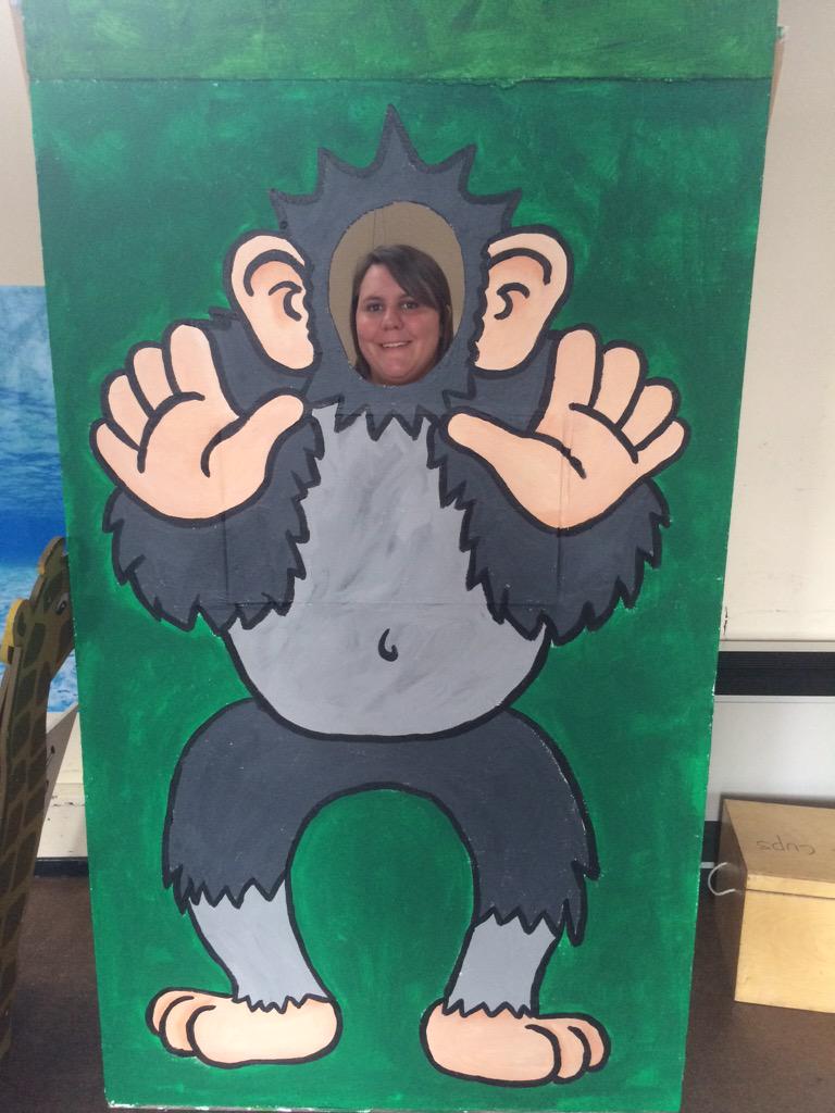 Out flanning Gorilla is ready and waitinh