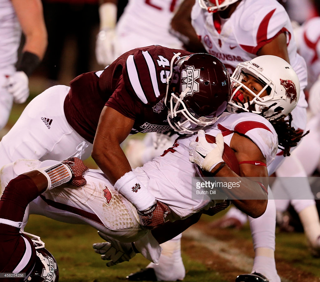 EliteDawgs's tweet photo. EliteDawgs: 45 days until @HailStateFB kicks off! 

Meet #45 sophomore linebacker JT Gray @jgray_daclutch Getty pic http://t.co/n6eehF5EAl