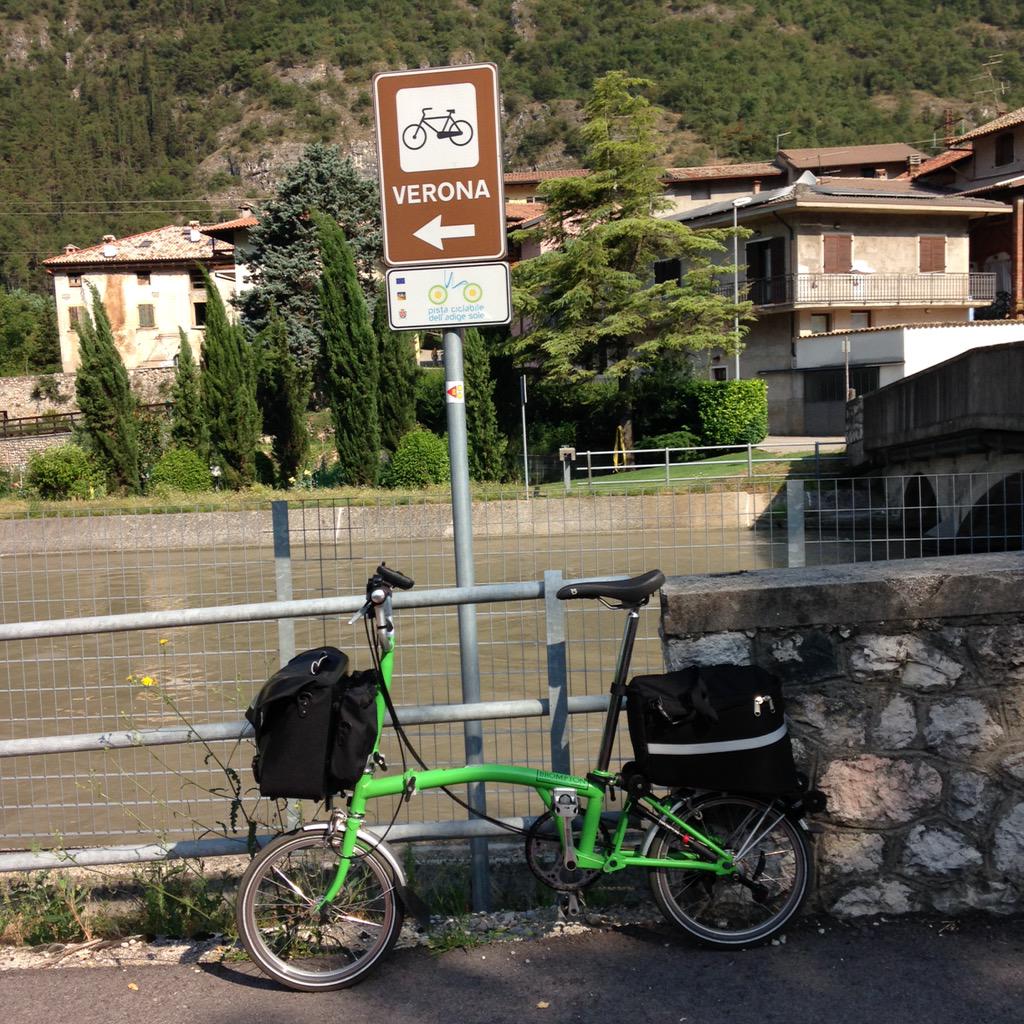 regolo62's tweet photo. Verso Verona con 37 gradi http://t.co/Lduxe2CwQF