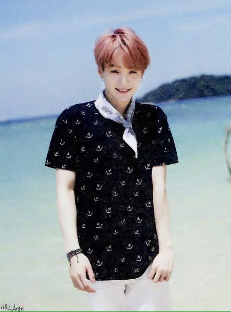 Dear Suga On Twitter Scans 2015 Bts Summer Package In Kota Kinabalu Suga Cr Aryn Http T Co Daob5tsqhc Http T Co Lwekvjphss Http T Co Cdzpoyadwk