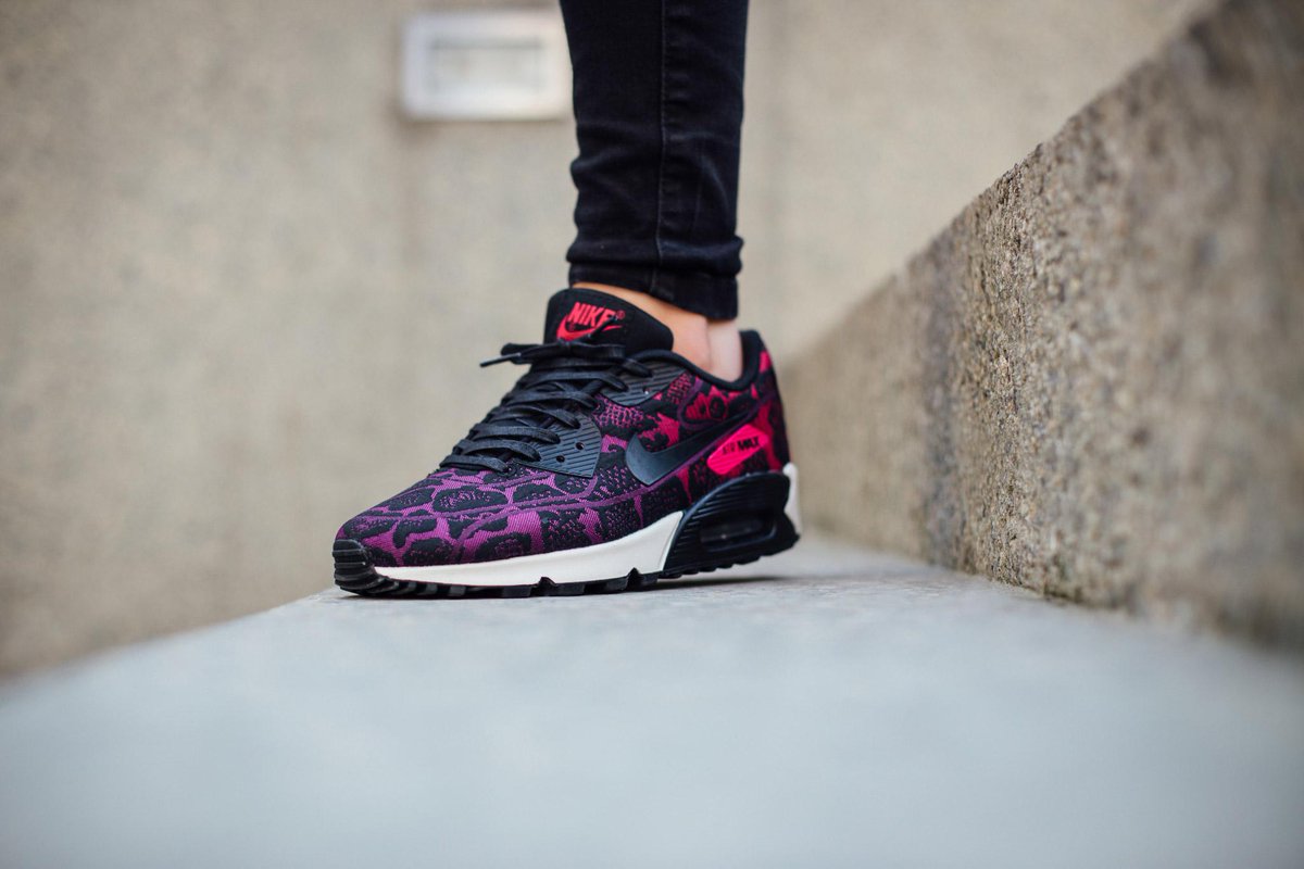 nike air max 90 mulberry
