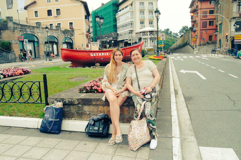 bailongah's tweet photo. De vuelta a twiter helloouuuuuu  #zarautz vacancess http://t.co/y164qrz4ZZ