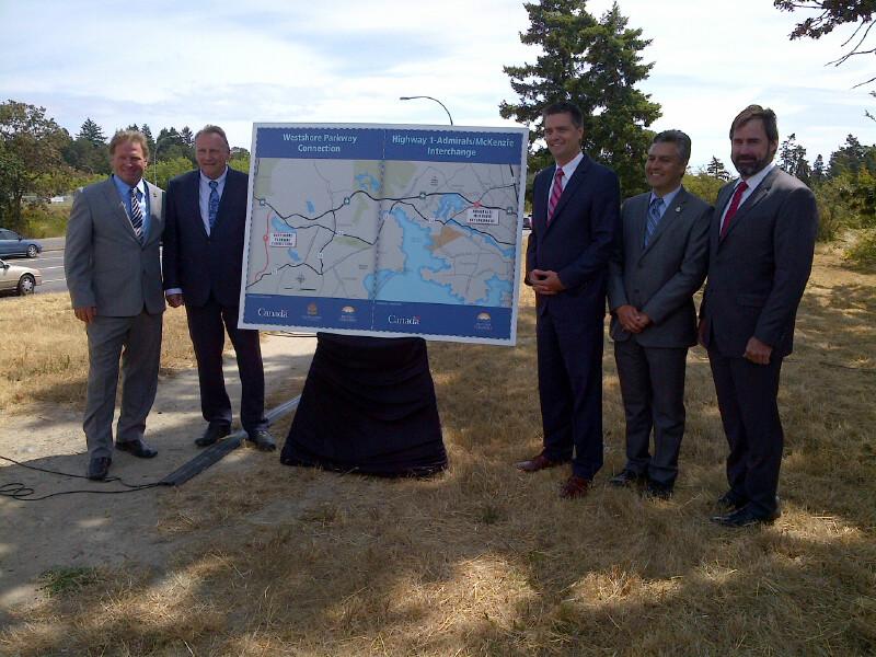 JohnDuncanMP's tweet photo. Pleased to announce funding for new McKenzie Interchange and Westshore Parkway Extension http://t.co/u2rip29wR1