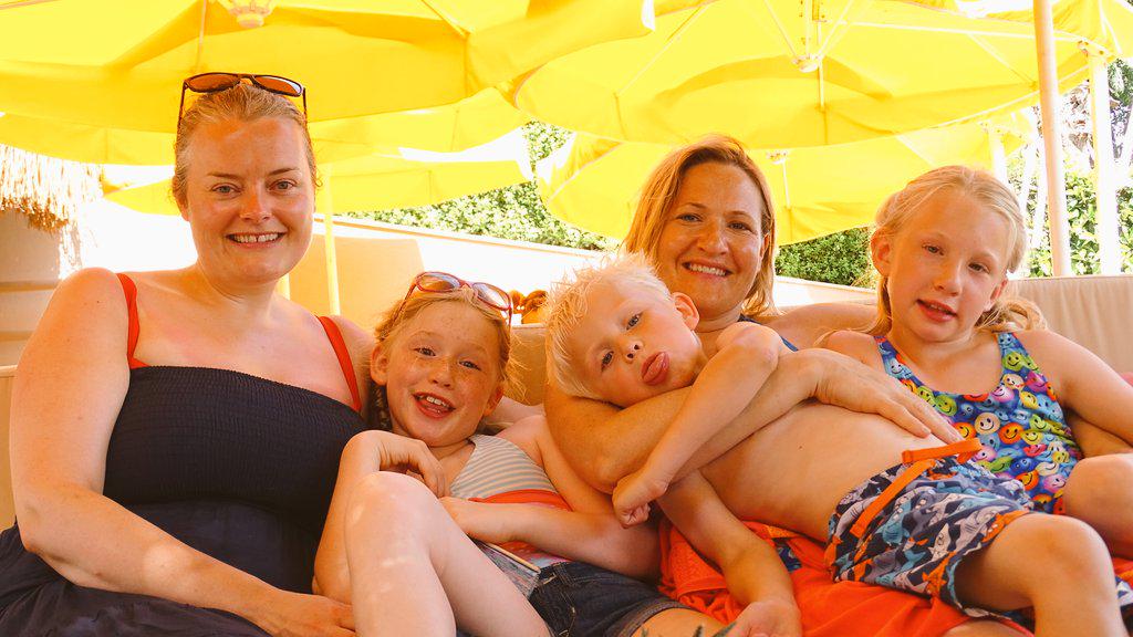 pete_cost's tweet photo. Happy Hols http://t.co/4X93zwBN5Q