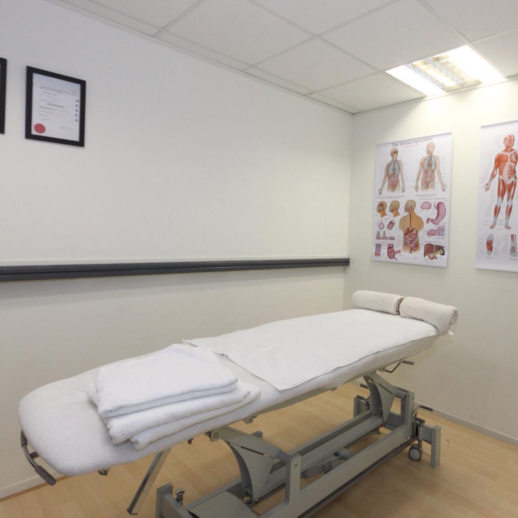 MoveForChange_'s tweet image. Twee nieuwe klanten gemasseerd, identiteit nog onbekend! 😌