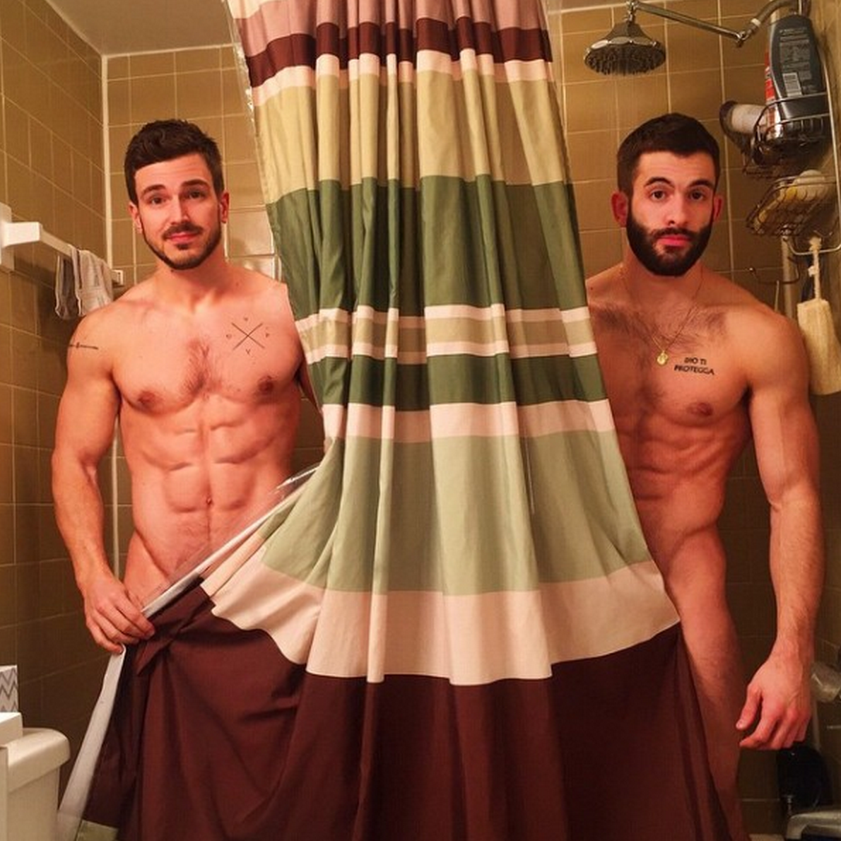 WhenImWith_U's tweet photo. Can we talk about these two HOLY http://t.co/kwWYOYW7Ld