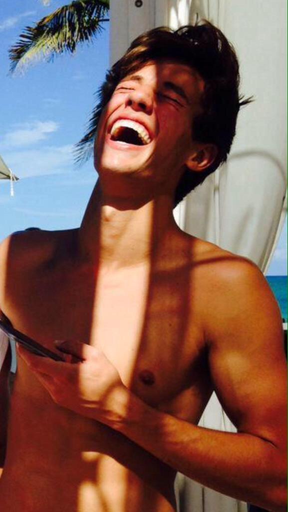 lettsgetdrunk's tweet image. his smile is priceless @camerondallas