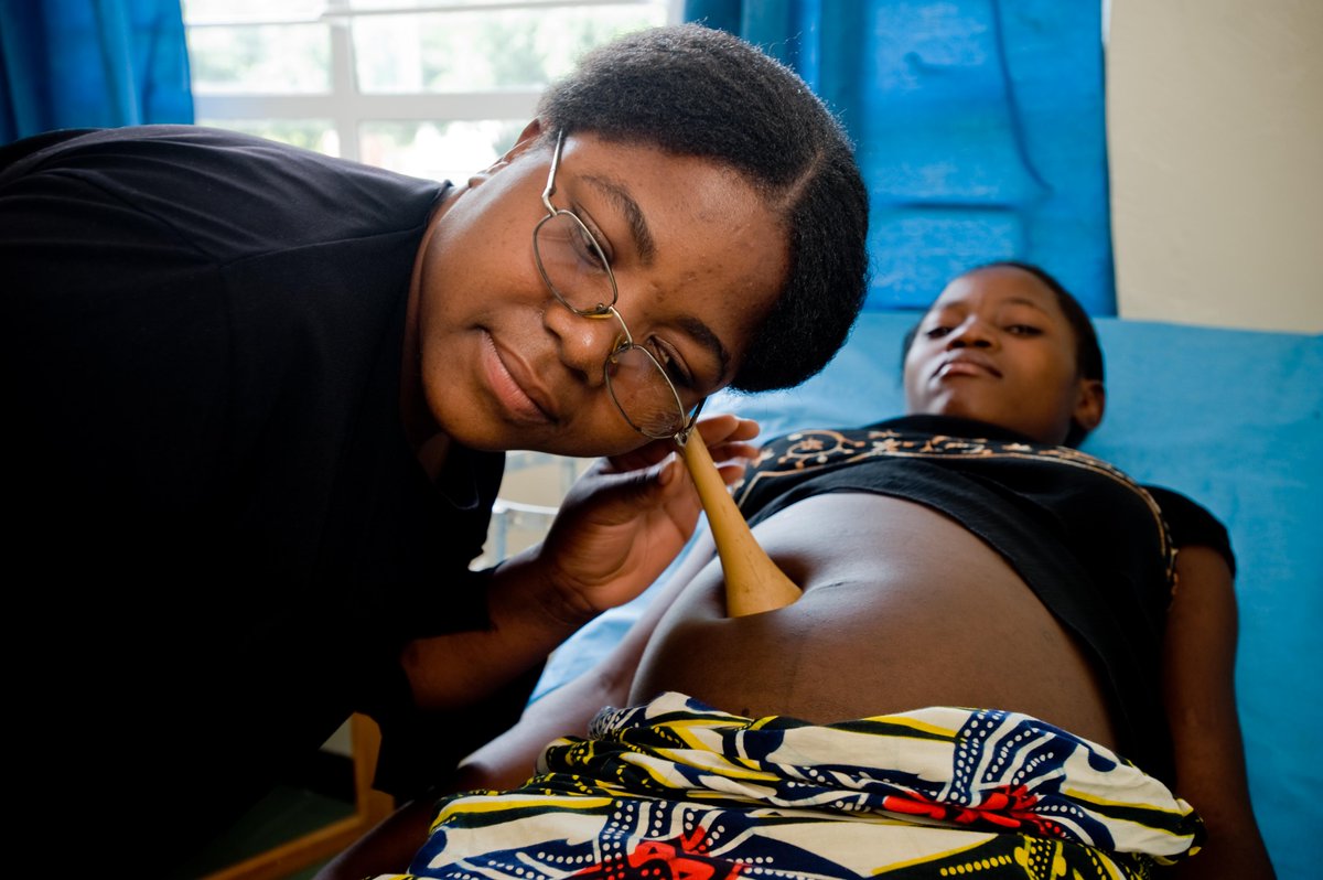 Martha_Newsome's tweet photo. Happy #Bumpday @worldvision supports healthy moms and healthy bumps http://t.co/PUriokKKRN http://t.co/OjqldoReG3