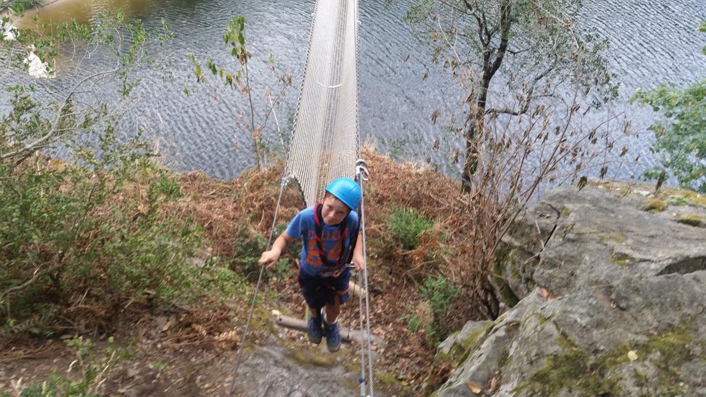 FSA_EEUdF's tweet photo. J10 - surprise de fin d'explo pour les lvtx
Parcours aventure au dessus de l'eyrieux. Motivation à fond !  @EEUdF http://t.co/cewqIliepS