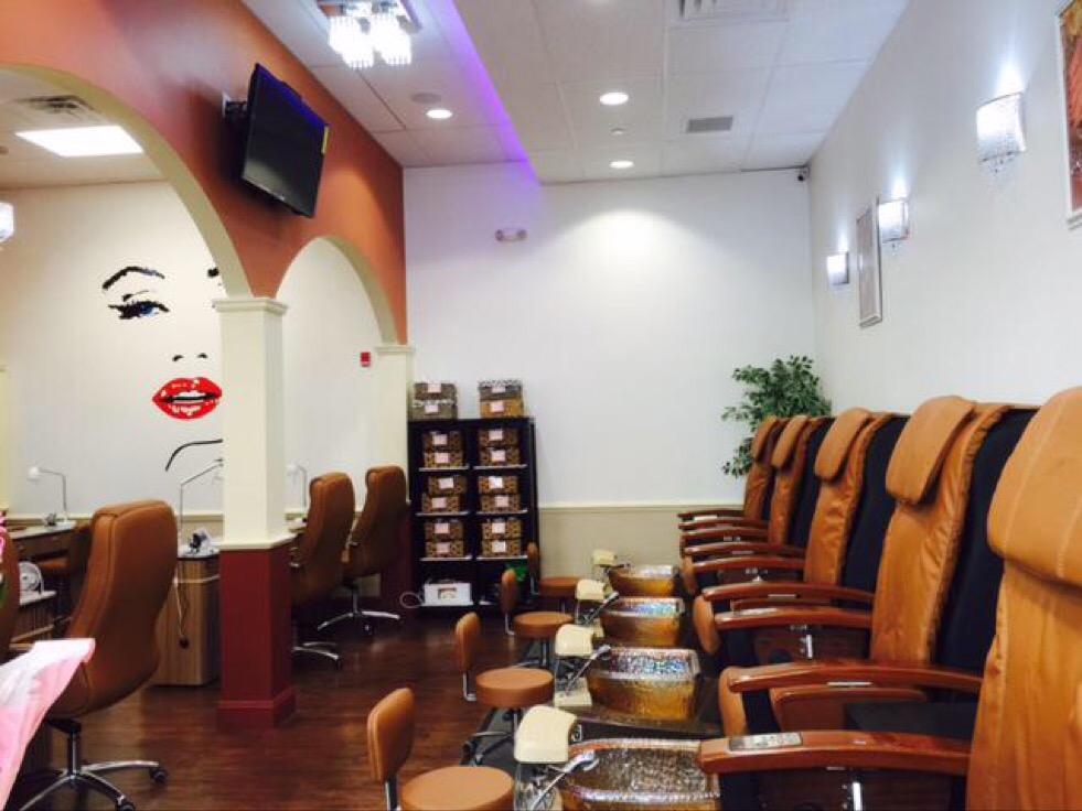 Lush Nails & Spa tweet media