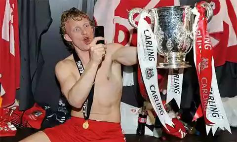 Happy 35th birthday to Dirk Kuyt! 