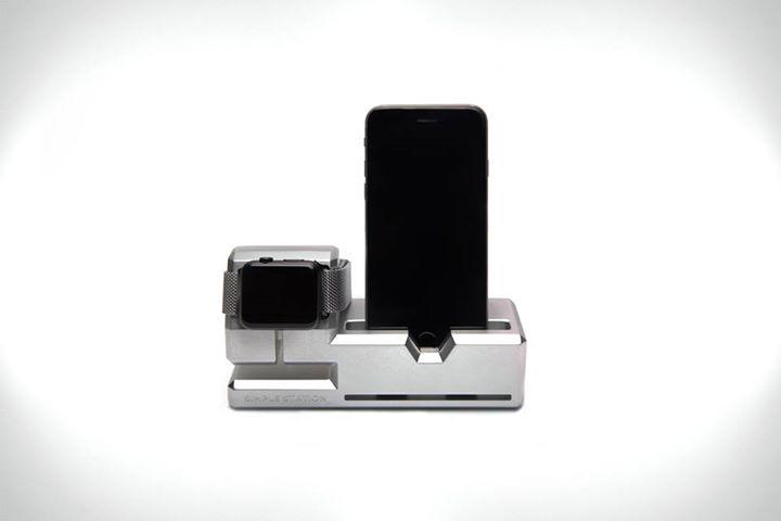 designedbymany's tweet image. #SimpleStation Premium Docking Solution for #AppleWatch #iPhone  #designedbymany #Kickstarter goo.gl/lBaKBt