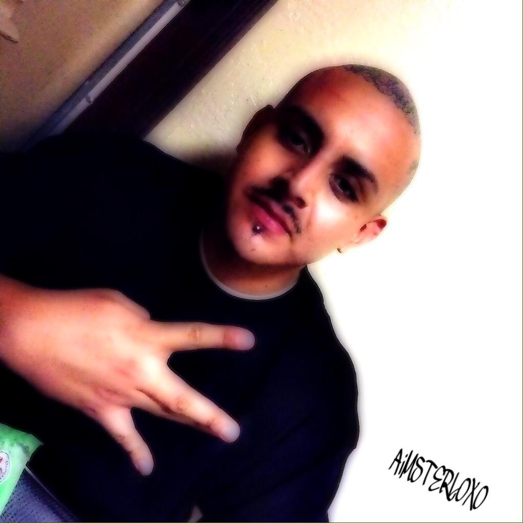 dollycaliways's tweet photo. My love😍😍 im the reason his fine ass smiles lol 😍😍 http://t.co/W7qV9hrHol