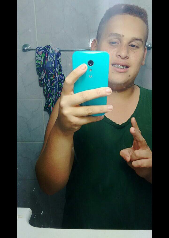 Raphael24147100's tweet photo. Nem melhor ou pior , apenas diferente 👌👏👏 http://t.co/cEKPlX0Qwl