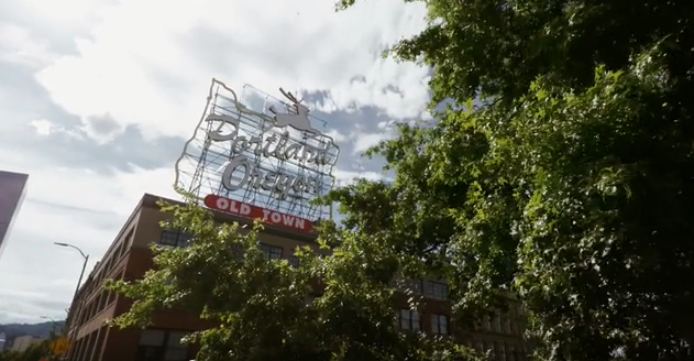 VIDEO: Experience #PDX in 80 seconds - cntrvlr.com/1HJqBXy #PDXNOW (Bravo, @cuddycancutit!)