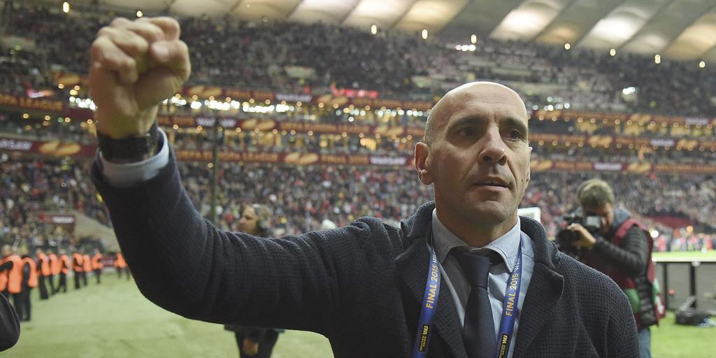 SevillaFC's tweet photo. “que no se especule más con mi nombre porque no puedo ser director deportivo de otro equipo que no sea el #SevillaFC” http://t.co/beCUKxTv8O