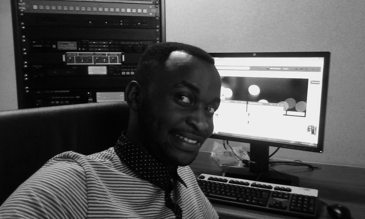 LISTEN TO 90.7 MAGIC FM EVERY DAY AT 4 PM IN MAGIC DRIVE !!! 
 <a href="/MURINDAHABII/">M IRENE</a> IN THE PLACE!!